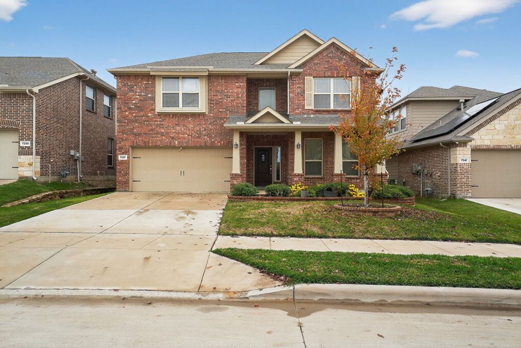 7237 Montosa Trail, Fort Worth, TX 76131