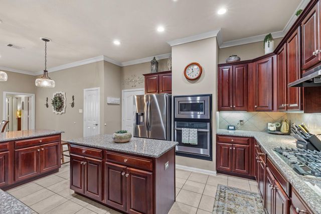 312 Torrey Court, League City, TX 77573