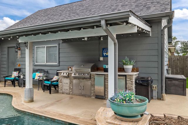 312 Torrey Court, League City, TX 77573