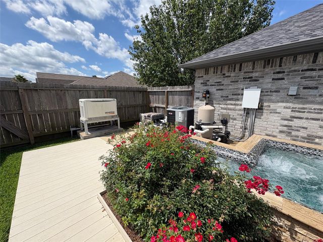 312 Torrey Court, League City, TX 77573