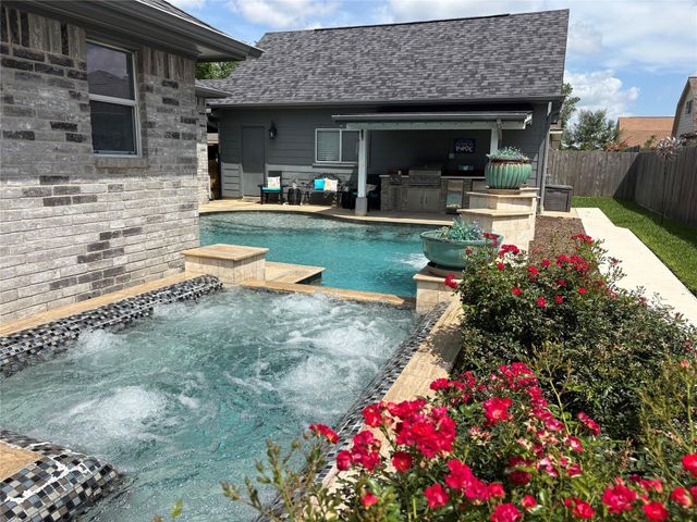 312 Torrey Court, League City, TX 77573