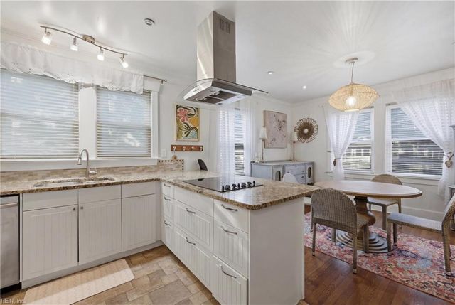 159 W Seaview AVE, Norfolk, VA 23503
