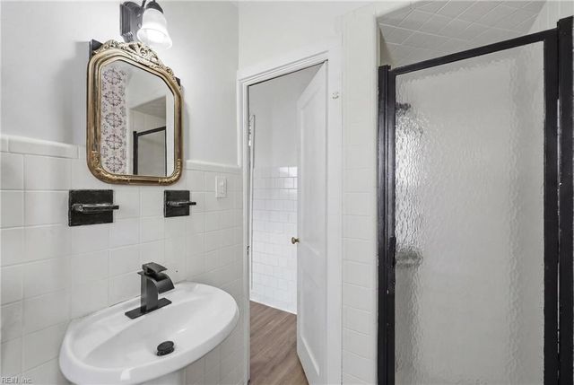 159 W Seaview AVE, Norfolk, VA 23503