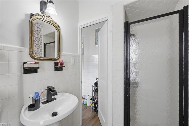 159 W Seaview AVE, Norfolk, VA 23503