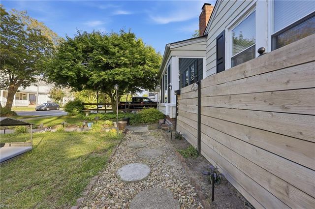 159 W Seaview AVE, Norfolk, VA 23503