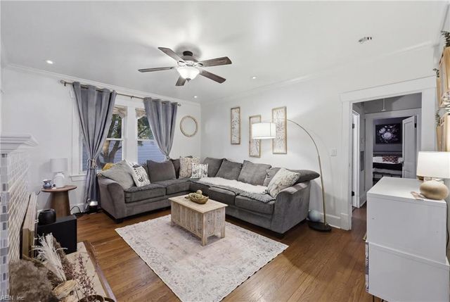 159 W Seaview AVE, Norfolk, VA 23503