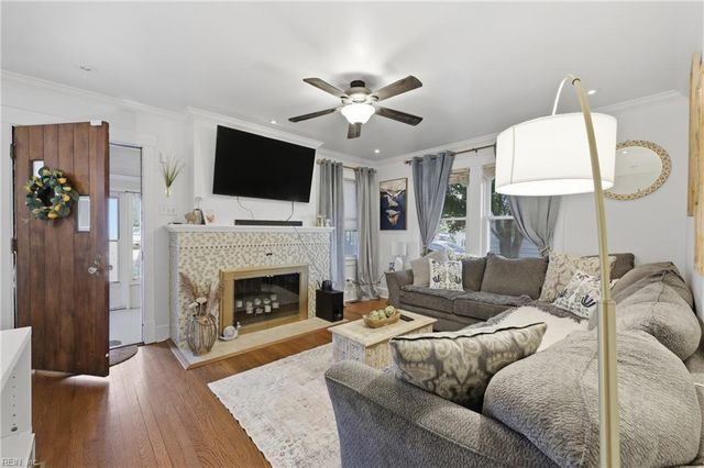 159 W Seaview AVE, Norfolk, VA 23503