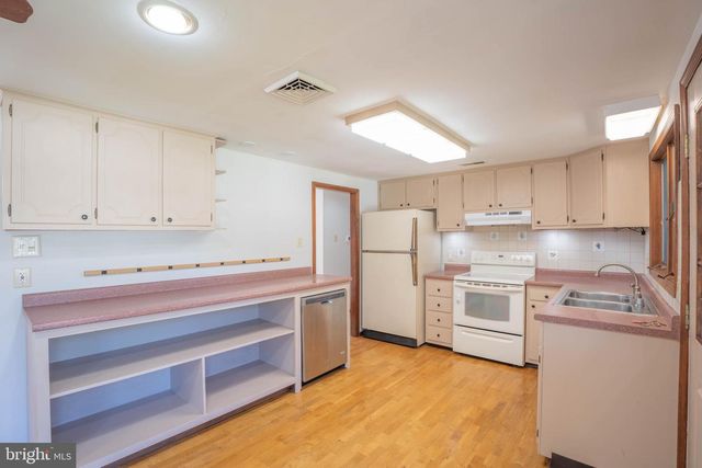 2022 HERRICK AVE, Feasterville Trevose, PA 19053
