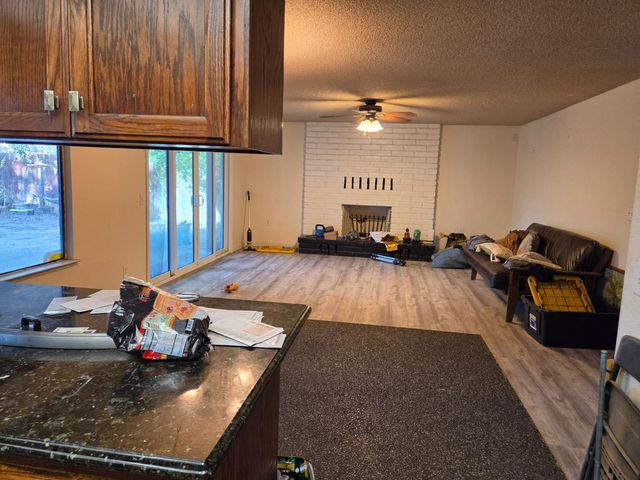 467 W Tenaya Avenue, Clovis, CA 93612