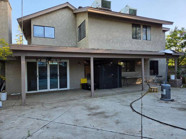 467 W Tenaya Avenue, Clovis, CA 93612