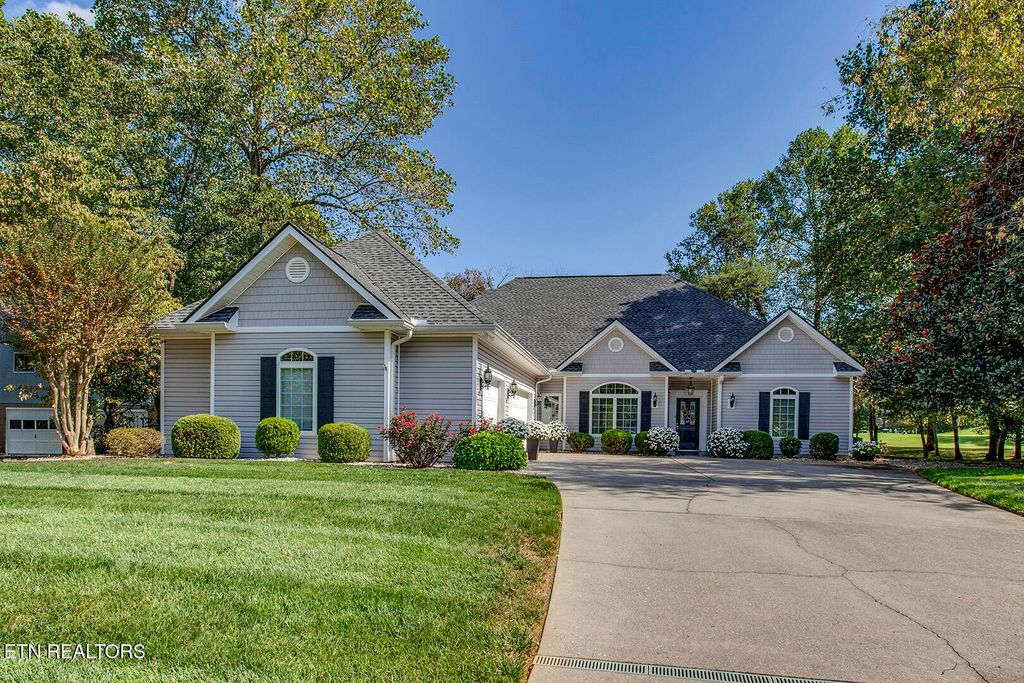 223 Oligi Circle, Loudon, TN 37774
