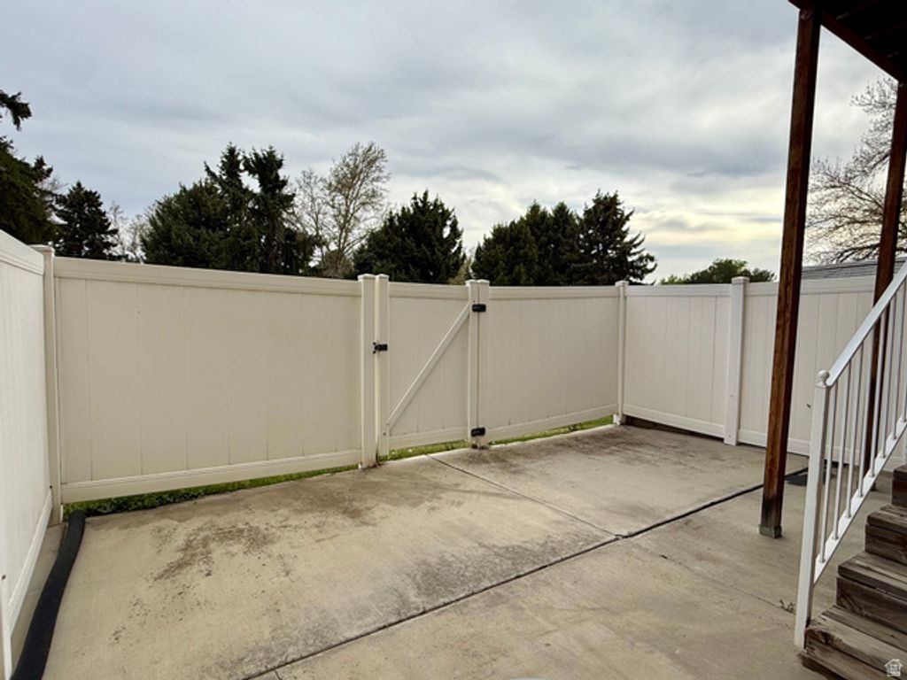 Image 27 of property listing at 1552 E 1350 S #4, Provo, UT 84606