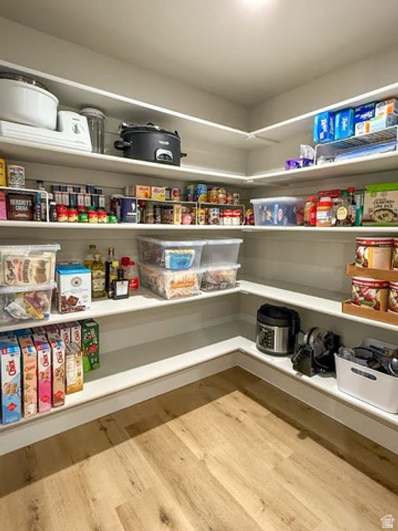 Image 8 of property listing at 1552 E 1350 S #4, Provo, UT 84606