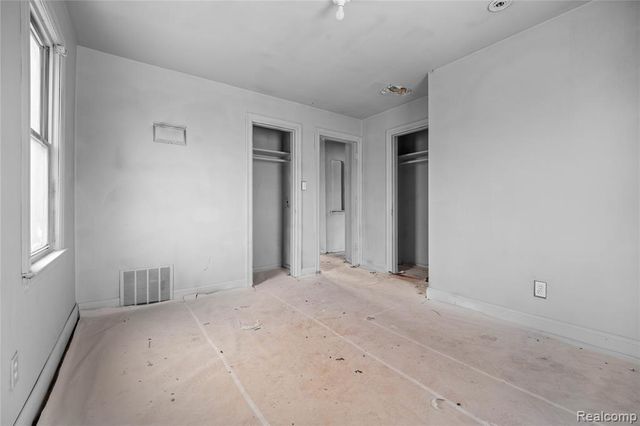 33619 Forest Street, Wayne, MI 48184