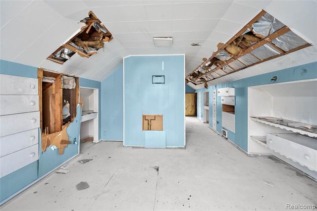 33619 Forest Street, Wayne, MI 48184