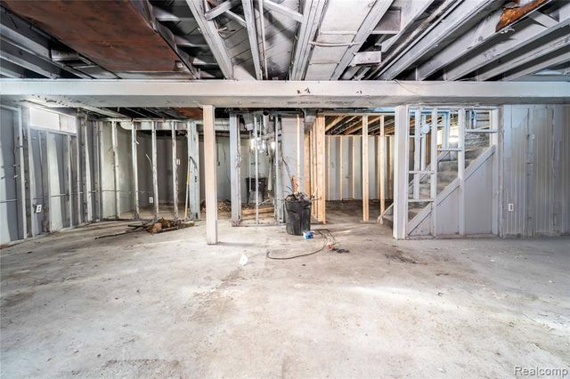 33619 Forest Street, Wayne, MI 48184