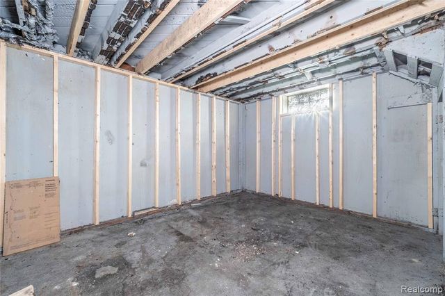 33619 Forest Street, Wayne, MI 48184