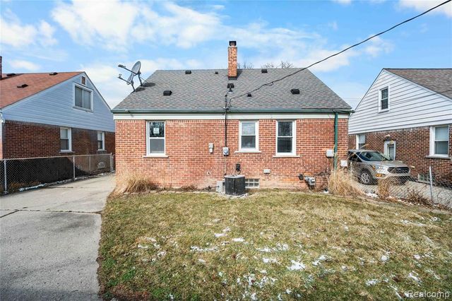 33619 Forest Street, Wayne, MI 48184