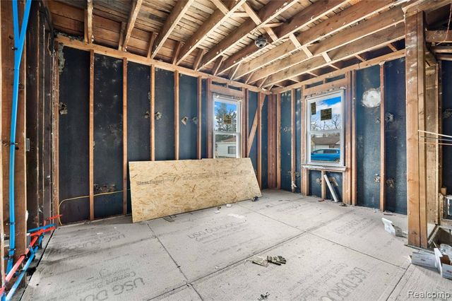 33619 Forest Street, Wayne, MI 48184