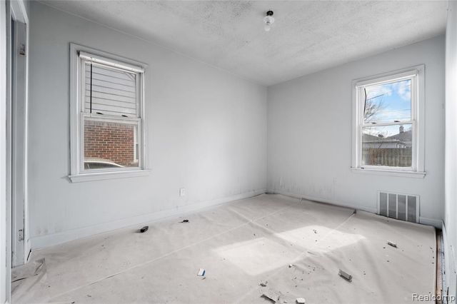 33619 Forest Street, Wayne, MI 48184