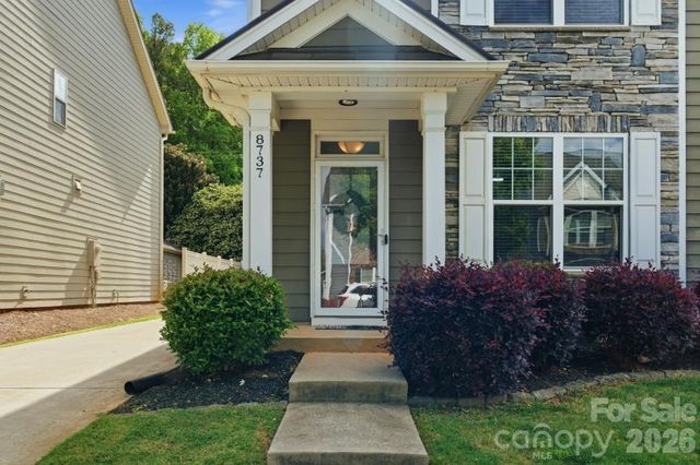 8737 Aspinwall Drive, Charlotte, NC 28216