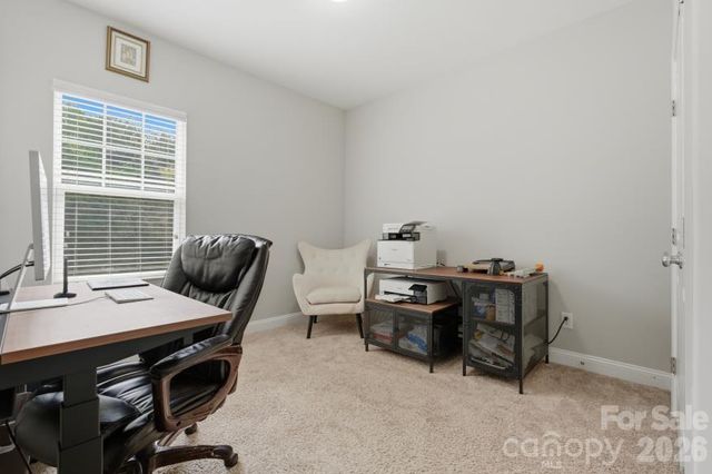 8737 Aspinwall Drive, Charlotte, NC 28216