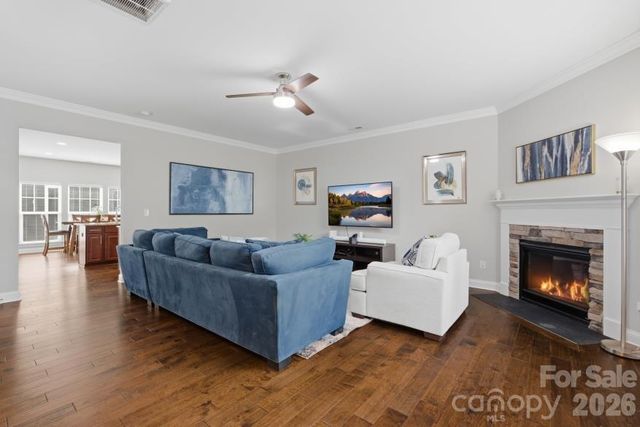 8737 Aspinwall Drive, Charlotte, NC 28216