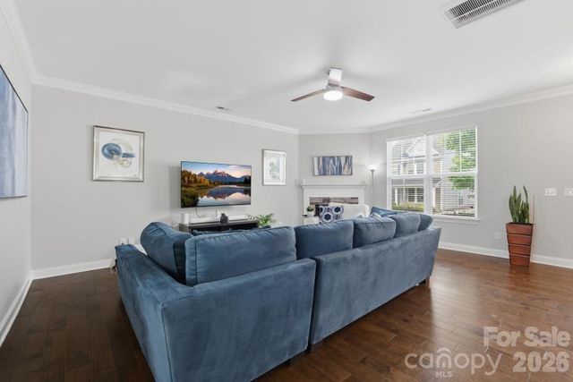 8737 Aspinwall Drive, Charlotte, NC 28216