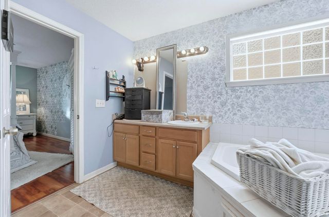 10409 Cherry Creek Road, Fort Wayne, IN 46818