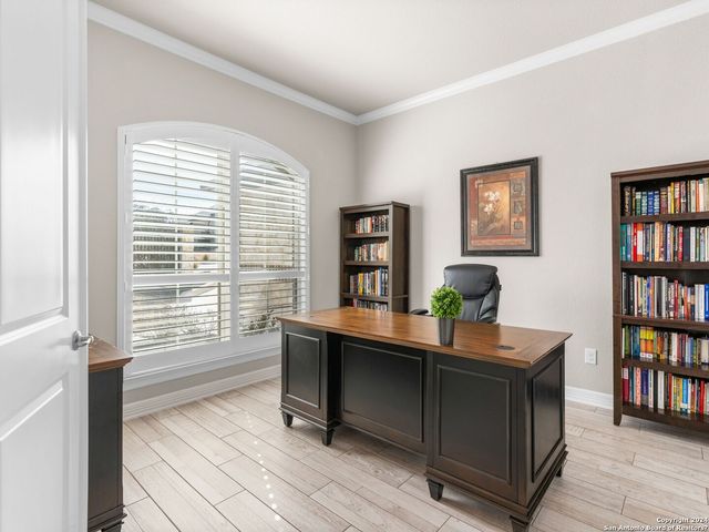 101 El Cielo, Boerne, TX 78006