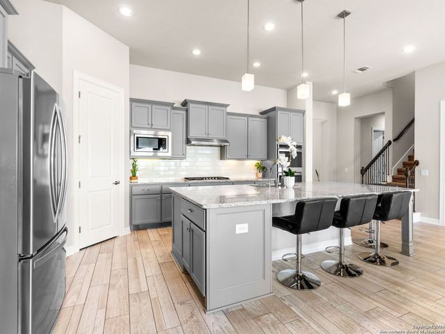 101 El Cielo, Boerne, TX 78006