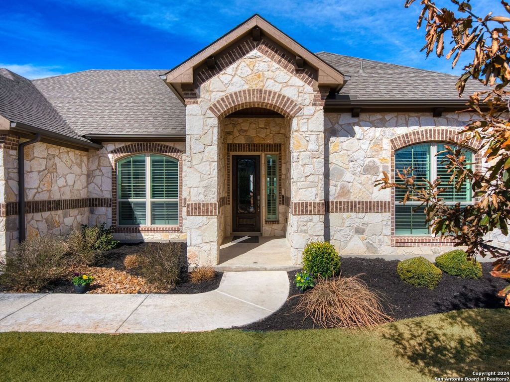 101 El Cielo, Boerne, TX 78006