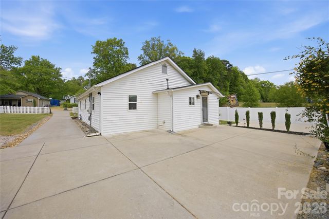 1108 Skyland Street, Kannapolis, NC 28083