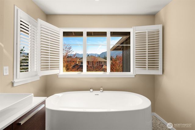 732 SE 11th Street, North Bend, WA 98045