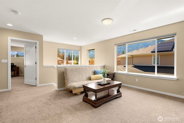 732 SE 11th Street, North Bend, WA 98045