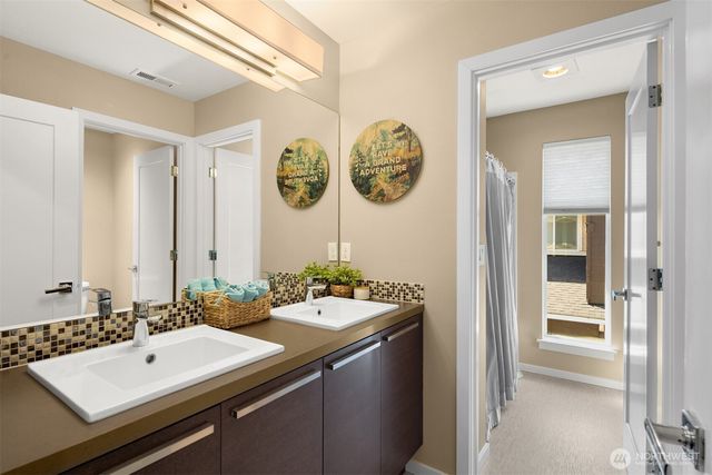732 SE 11th Street, North Bend, WA 98045