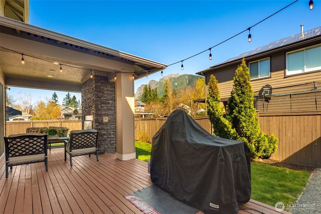 732 SE 11th Street, North Bend, WA 98045