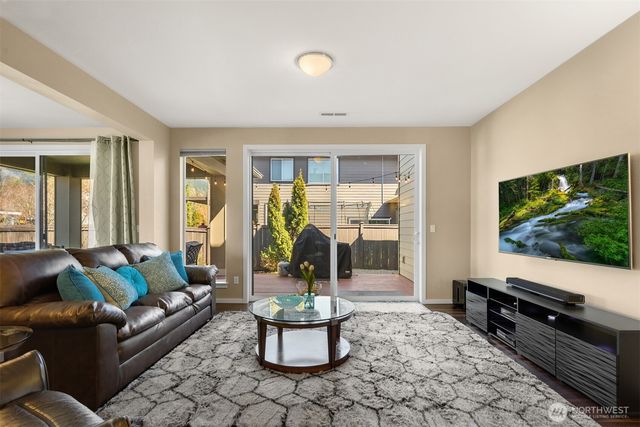 732 SE 11th Street, North Bend, WA 98045