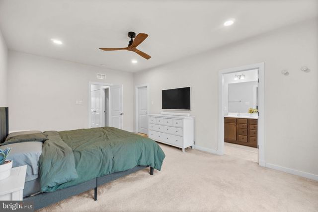 1217 LAWLER DR, Frederick, MD 21702