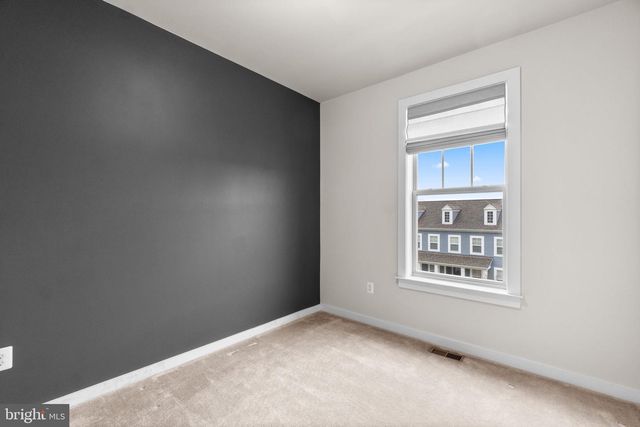 1217 LAWLER DR, Frederick, MD 21702