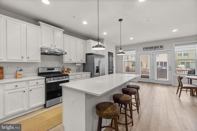 1217 LAWLER DR, Frederick, MD 21702