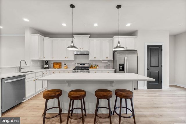 1217 LAWLER DR, Frederick, MD 21702