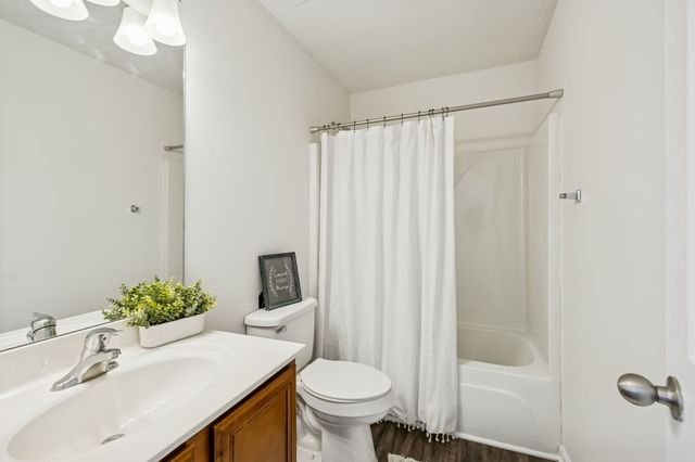 1791 Red Jacket Dr, Antioch, TN 37013