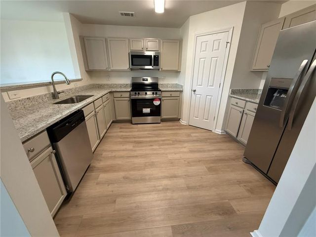 2350 Mayfair Drive, Cumming, GA 30040