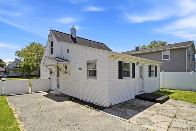 250 East Avenue, North Tonawanda, NY 14120