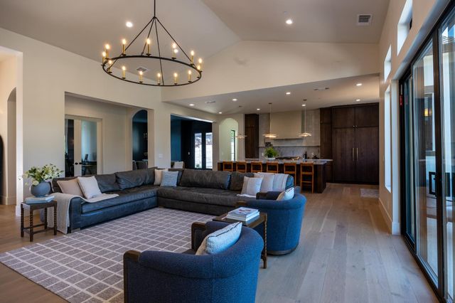 13628 Finch Ct, Auburn, CA 95603