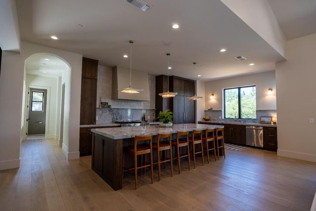 13628 Finch Ct, Auburn, CA 95603