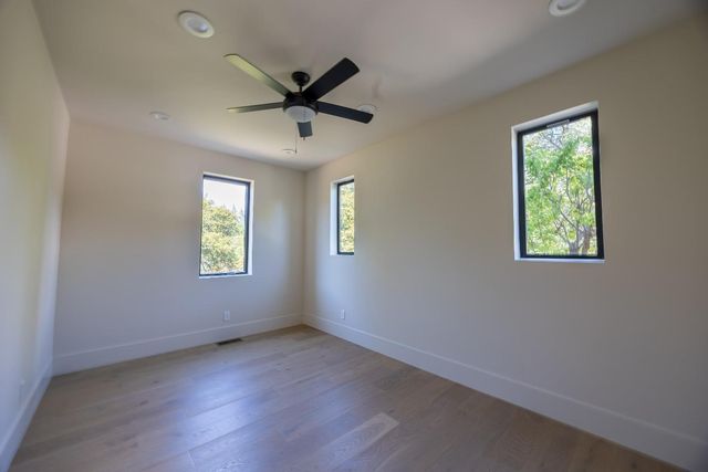 13628 Finch Ct, Auburn, CA 95603