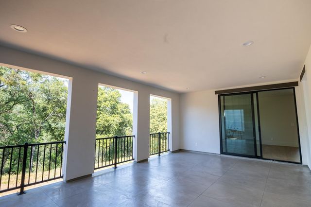 13628 Finch Ct, Auburn, CA 95603