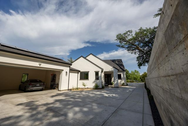 13628 Finch Ct, Auburn, CA 95603